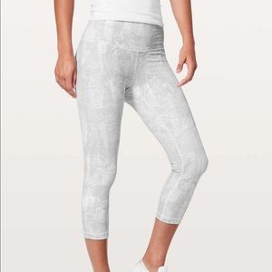 Lululemon High Rise Wunder Under Crop